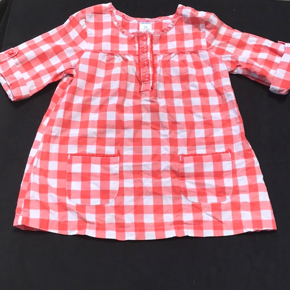 SOLD ** Plaid top, quarter sleeves